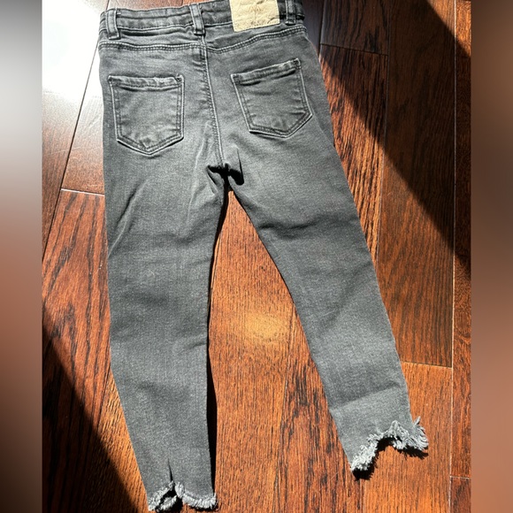 Zara Toddler Denim Fringe 2-3 - Picture 4 of 6